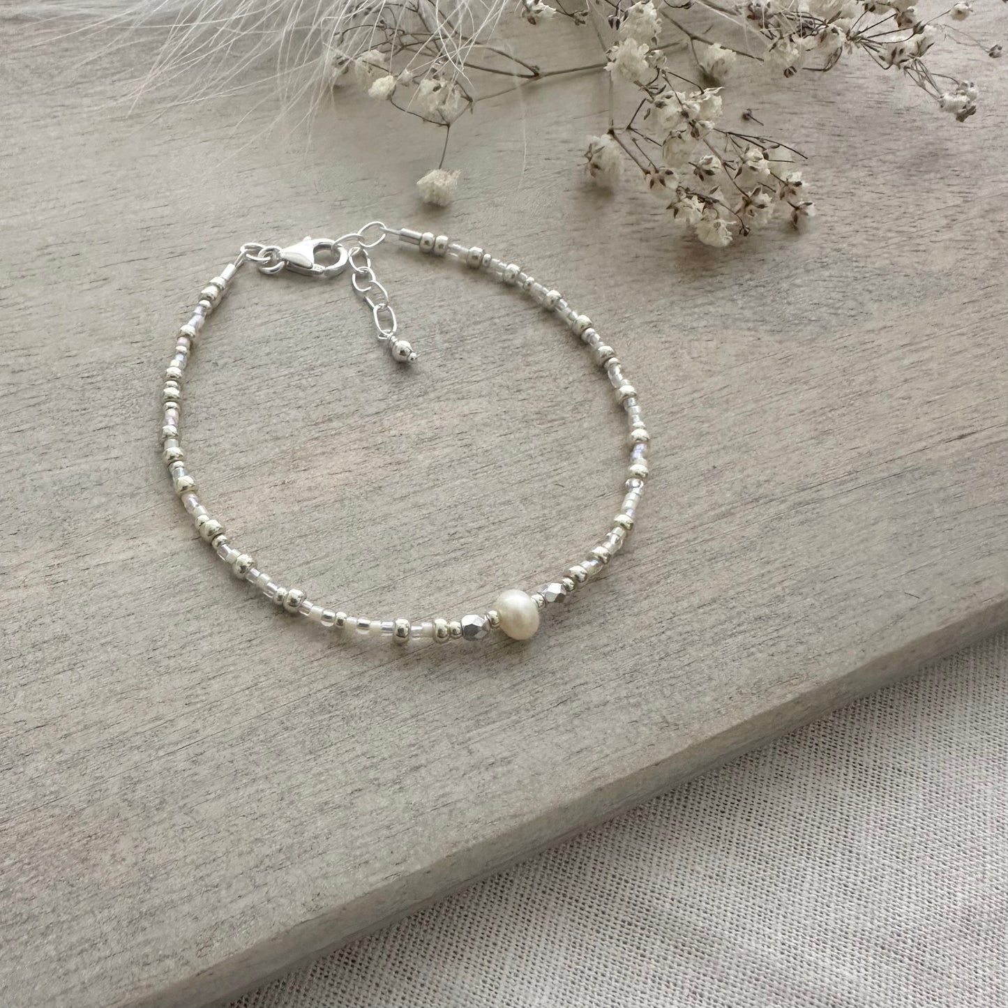 Pearl Bracelet with seed beads