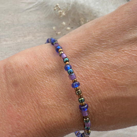 Blue purple bronze Colours Bracelet with seed beads